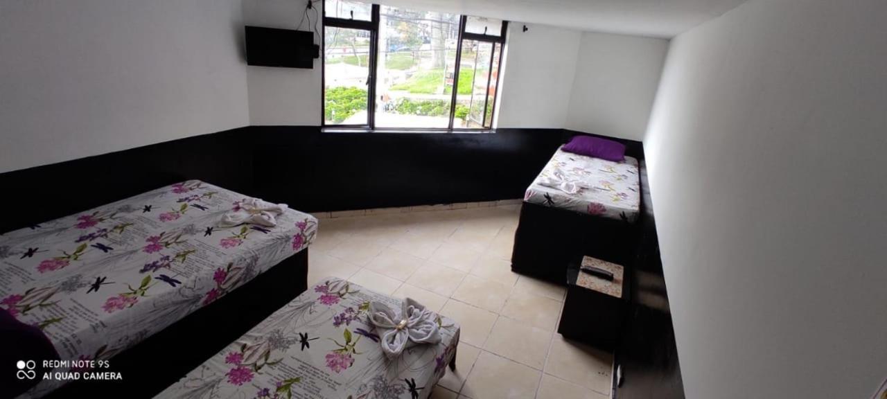 Hotel El Amanercer Parque Del Agua Residencia Muy Central Manizales Zewnętrze zdjęcie