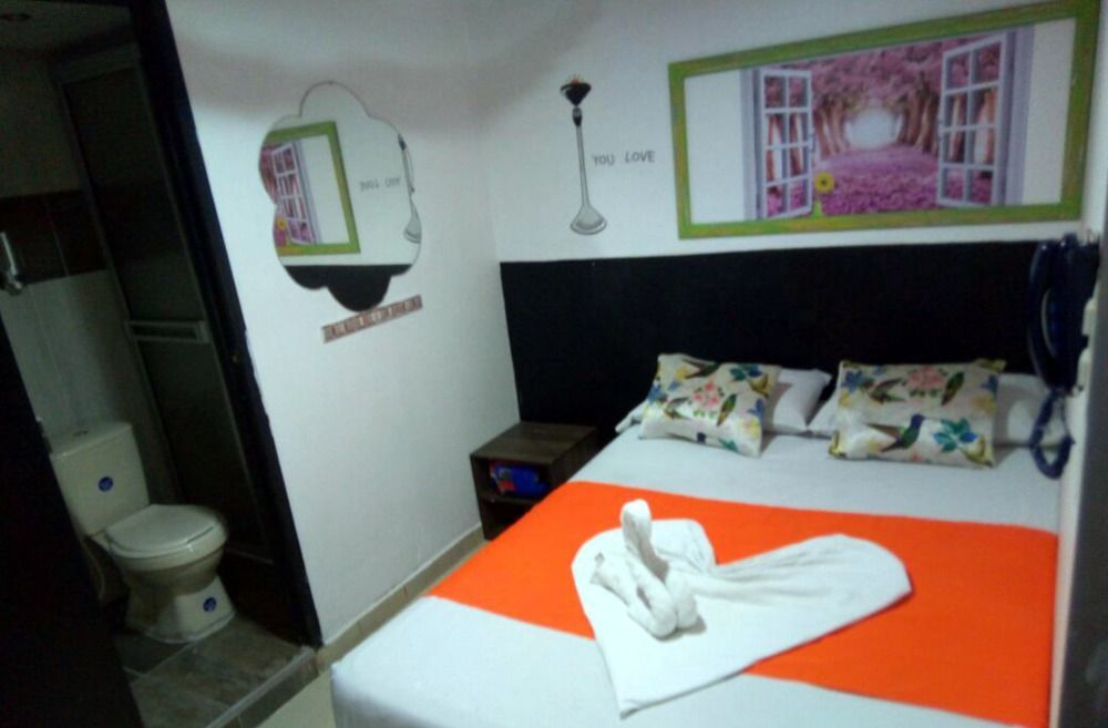Hotel El Amanercer Parque Del Agua Residencia Muy Central Manizales Zewnętrze zdjęcie